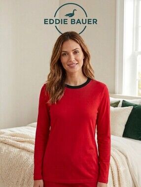 Eddie Bauer Women’s Red Long-Sleeve Crewneck Top Ptp 18" Long 25"
